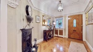 Photo 14- click for photo gallery